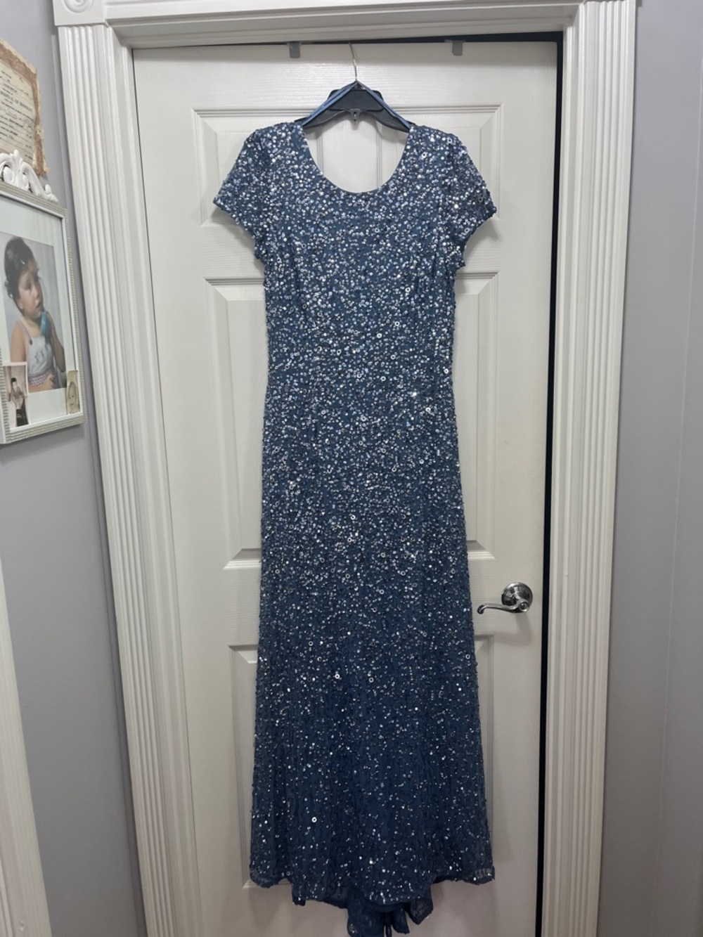 Elegant Blue Sequin Evening Dress